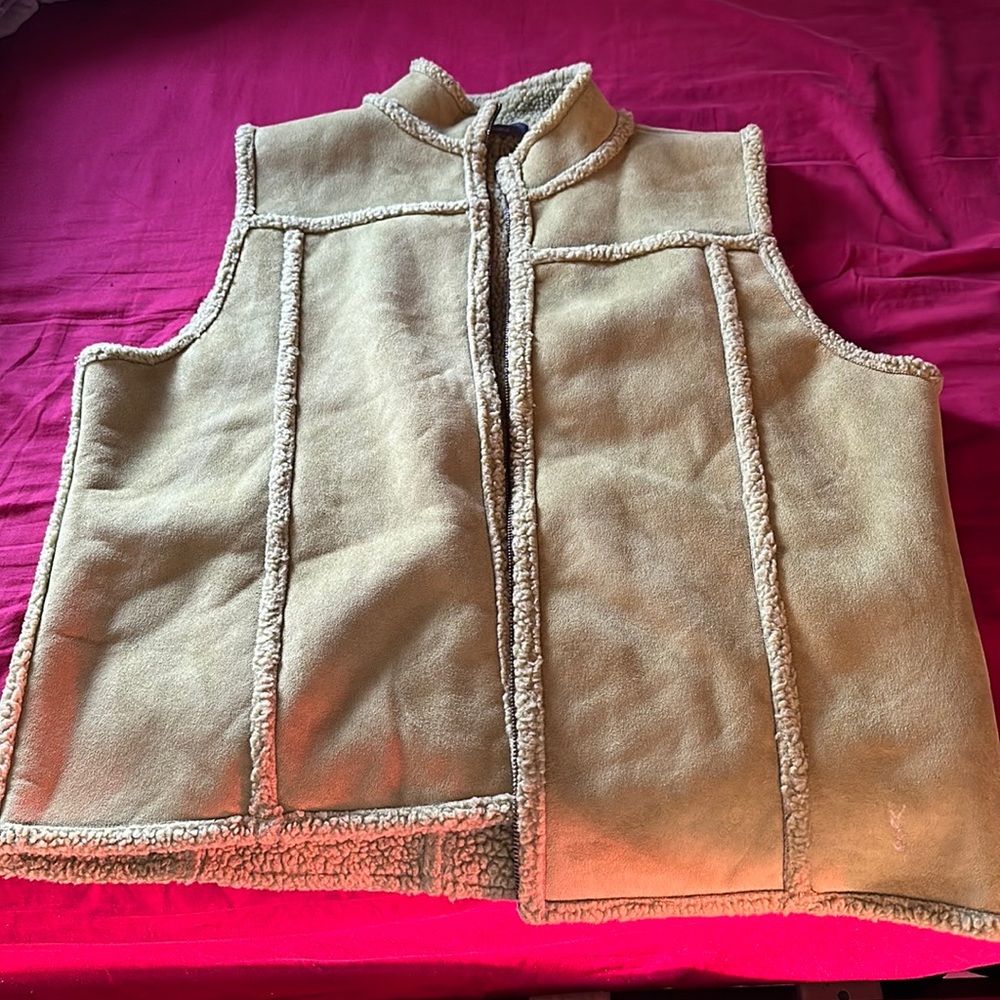 Liz Claiborne Sweater/vest
